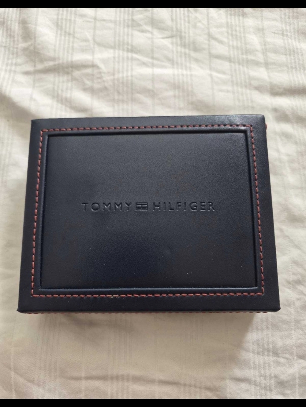 Tommy Hilfiger Black Leather Card & Key Holder with Red Stitching